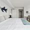 2BR Executive City Suite With Gym & Pool