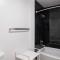 3BR Modern Downtown Apartment with Gym & Office