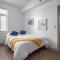 3BR Modern Downtown Apartment with Gym & Office