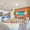 Stunning Lake view Themed bedrooms with comfortable and sophisticated decor 5WS886 - 基西米