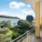 1 Bedroom Stunning Apartment In Borgofranco Divrea