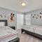 Roomy Home with Spa - 达文波特