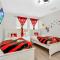 Roomy Town Home, Mickey-Themed Bedroom! #4BV550