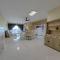 YOU 1272sqft 3 Bed-Room Unit with Netflix WiFi - 蕉赖