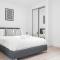 Modern Solihull Studio Apartment with Free Parking & Kitchen