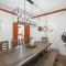 Rustic Cabin Mansion - Hot tub Gym Cinema Pool
