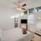 Vibrant House w Great Backyard Pool and Jacuzzi