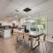 Luxury Home w Hot Tub near AT&T Stadium