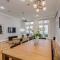High End In The Center - Mins to Downtown w Pool - Х'юстон