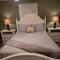 2 River Road Inn & Cottages