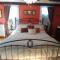 2 River Road Inn & Cottages
