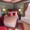 2 River Road Inn & Cottages