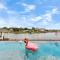 Waterfront NASA Heated Pool and Ultimate Game Room - Seabrook