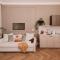 Stylish new apartment in Prague with A/C - Prága