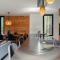 Bright chalet with hot tub and indoor sauna