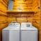 Updated, 6 Bedroom Family Cabin with Creek Views!! - Sevierville