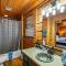 Updated, 6 Bedroom Family Cabin with Creek Views!! - Sevierville