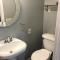Cozy Room Near Downtown Hendersonville
