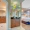 MGM Signature-30-719 Strip View Jacuzzi Studio - 拉斯维加斯