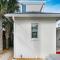 Mod Studio - 100 Steps to the Beach, Pets OK, Private Deck! - 圣奥古斯丁