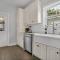 Charming Cottage w Pool, Walkable to Downtown