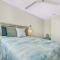 Ocean Views Retreat! Renovated Apt with Beach Bikes!