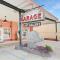 Park It At the Butterfield Garage, Historic Pre-Prohibition Style Apt in the Heart of Downtown
