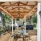 Charming Fishing Cabin Has It All, Full Dock and Summer Kitchen, Access to SUPs, Bikes, Beach Gear