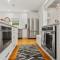 Remodeled Historic 1800s Carriage House, The Castle Garden, Colonial Modern Mansion