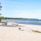 Beach Club of Oscoda Garden Cottage on the Lake
