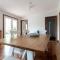 Charming Little Home Close To The City w Parking And Wifi