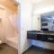 Vistas 216- Renovated central Sierra Vista long term discounts