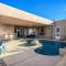 Serenity Peaks- Gorgeous Pet Friendly Villa in Scottsdale with Pool, Spa, and Bikes - سكوتسديل
