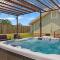 Blumenhaus Sleeps 6 Full Kitchen plus Hot tub - Fredericksburg