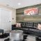 Blumenhaus Sleeps 6 Full Kitchen plus Hot tub