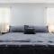 Henrietta Haus pet friendly and private hot tub