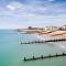 Panoramic sea views in beachfront apt w balcony - 博格诺里吉斯