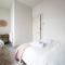 Panoramic sea views in beachfront apt w balcony - 博格诺里吉斯