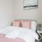 Panoramic sea views in beachfront apt w balcony - 博格诺里吉斯