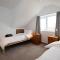 Stunning Beachfront Apt w Balcony & Sea Views