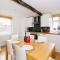 Charming four-bedroom central townhouse