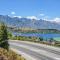 Luxury Lake View - 1 Bedroom