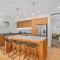 Lakeview Luxury Vista