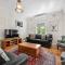 Bindi Cottage, Spacious & Unique, Opposite Pool - أورنج