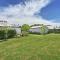 Bindi Cottage, Spacious & Unique, Opposite Pool - أورنج