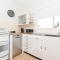 Anson Cottage - 1900s CBD Home, Private & Practical