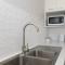 Villa on Matthews - Modern & Cosy, Escape for 2