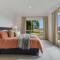 Wren Hill Dreamy Home with Spectacular Views
