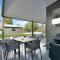 Best Nest on March Cosy Home in CBD Firepit