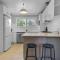 The Edward Charmer - Heritage Home, Pet Friendly
